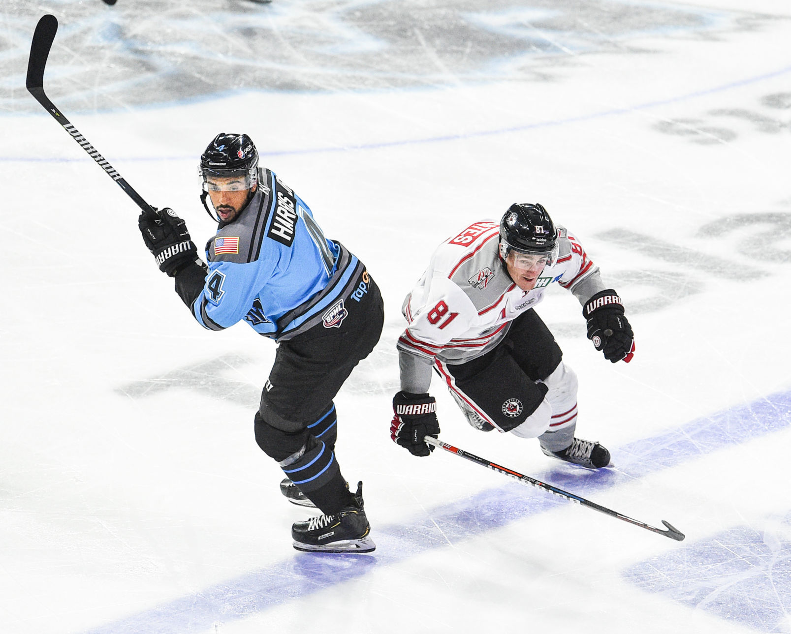 102519-qct-spt-storm-hockey-022a.jpg